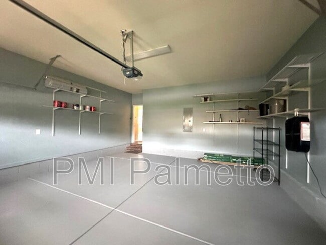 Building Photo - 348 Woodmill Cir