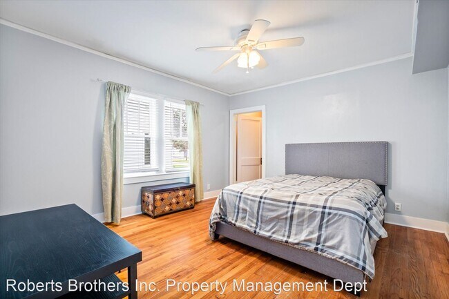 Building Photo - 4 br, 2 bath House - 263 Seminole Street