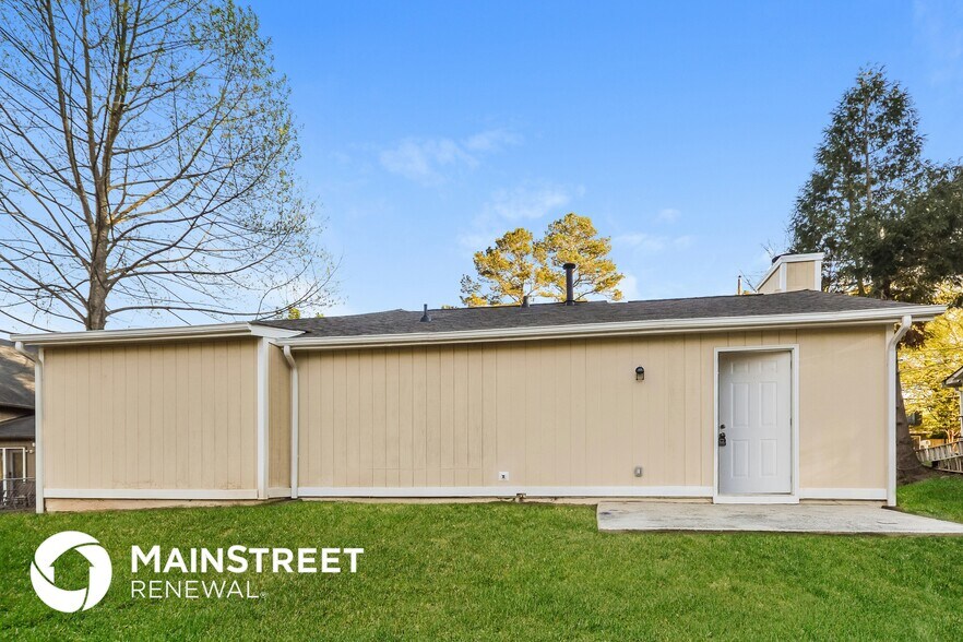 Building Photo - 6096 Creekford Dr