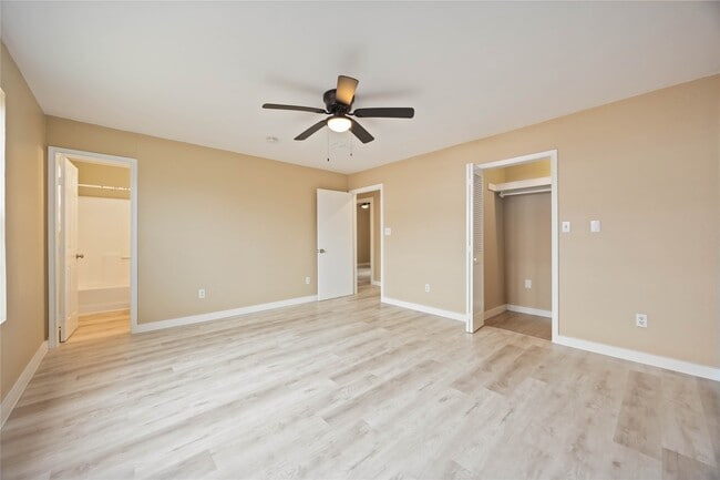 Building Photo - 3001 FM 360 Rd