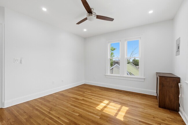 Building Photo - 56 S Highland Ave