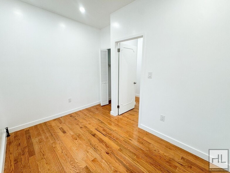 Building Photo - EAST 53 STREET