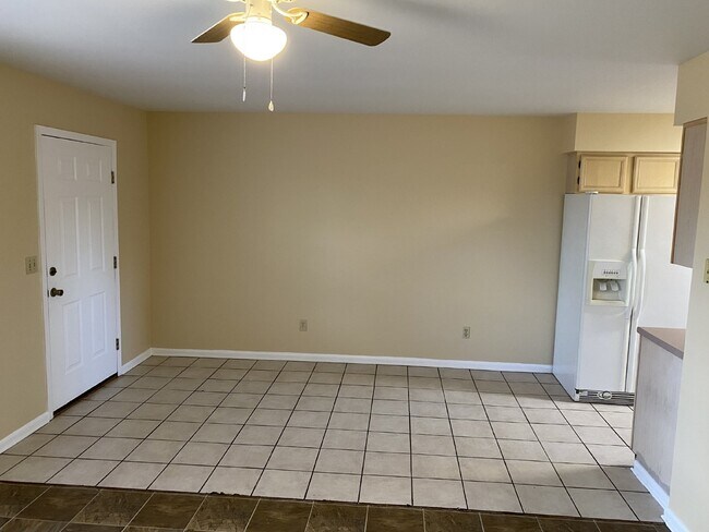 Building Photo - "Charming 2-Bedroom Retreat in Jonesboro – Cozy 750 Sq Ft Home Awaits!"