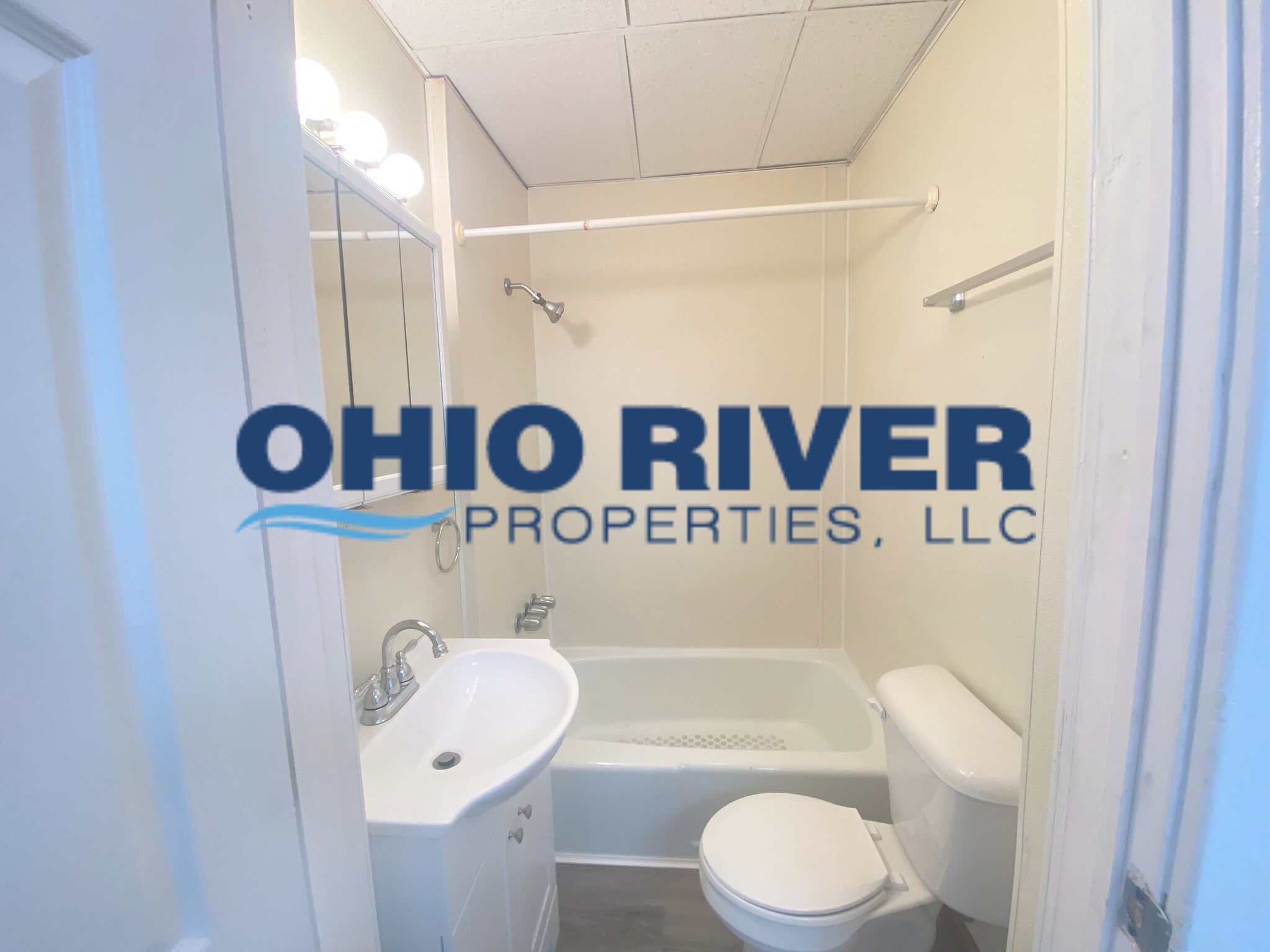 Building Photo - 1017 S Zane Hwy