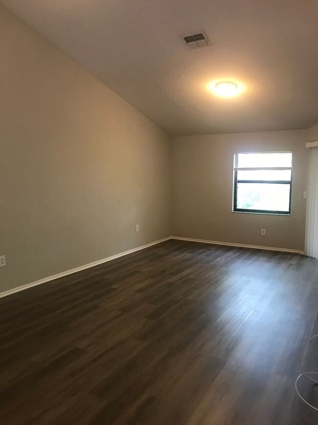 Building Photo - 7709SBD(50)