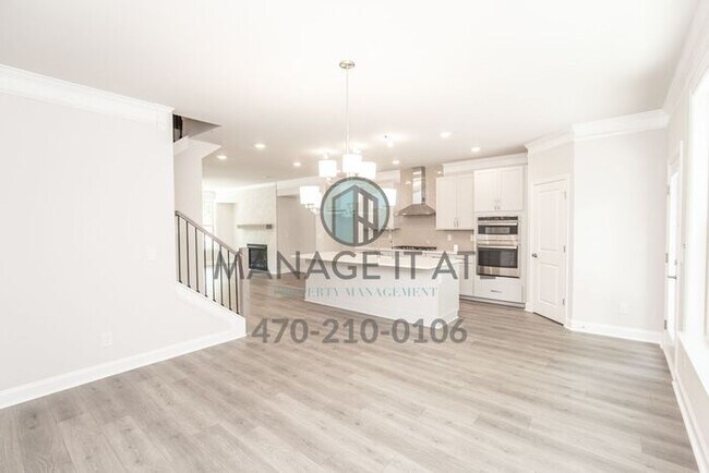 Building Photo - Elegant 4 bedroom Townhome in Chamblee clo...