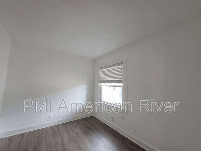 Building Photo - 3116 40th St
