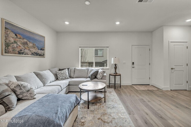 Building Photo - 1634 Icelandic Wy