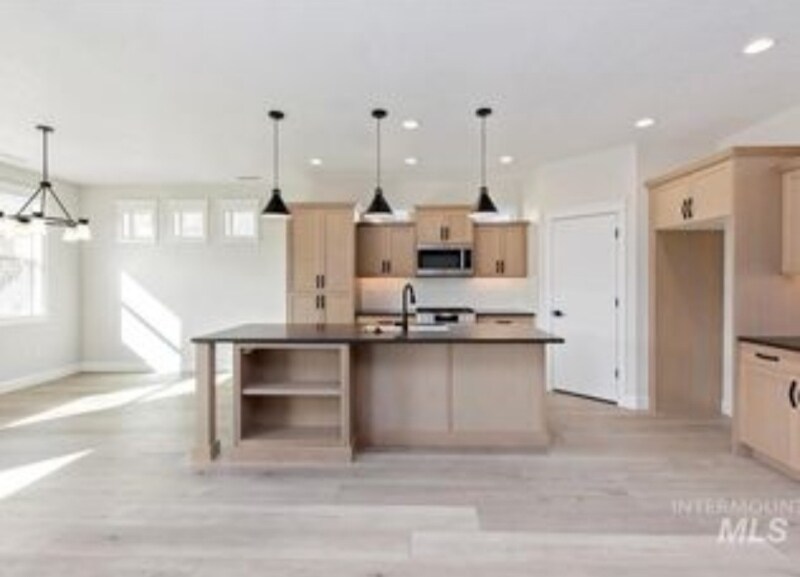 Building Photo - 15035 Veraison Pl