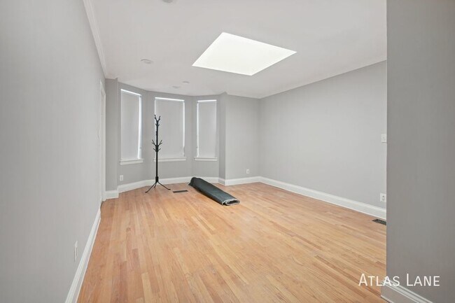 Building Photo - Waking Distance to Noma Metro Station and ...