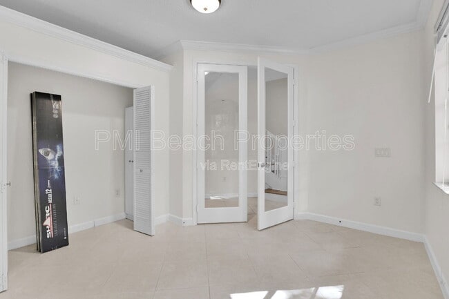 Building Photo - 2441 San Pietro Cir