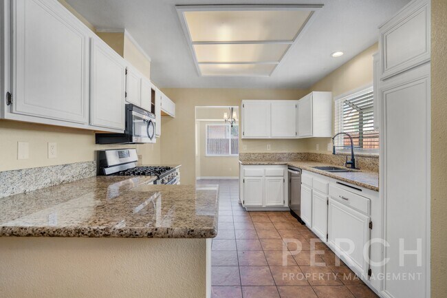 Building Photo - 1285 Granite Dr