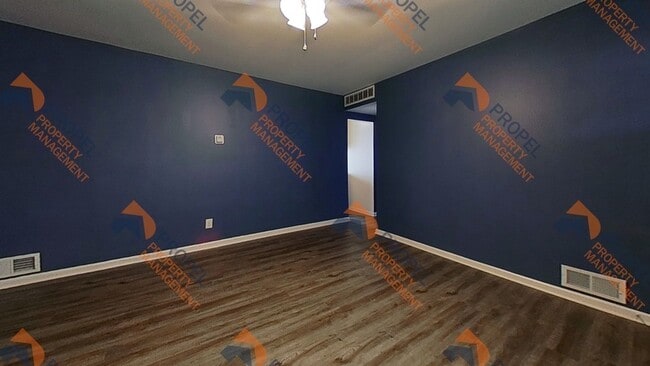 Building Photo - 2065 Alanson St