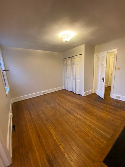 Building Photo - 5931 Alder St