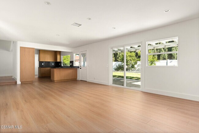 Building Photo - 84 Sunny Vista Ave