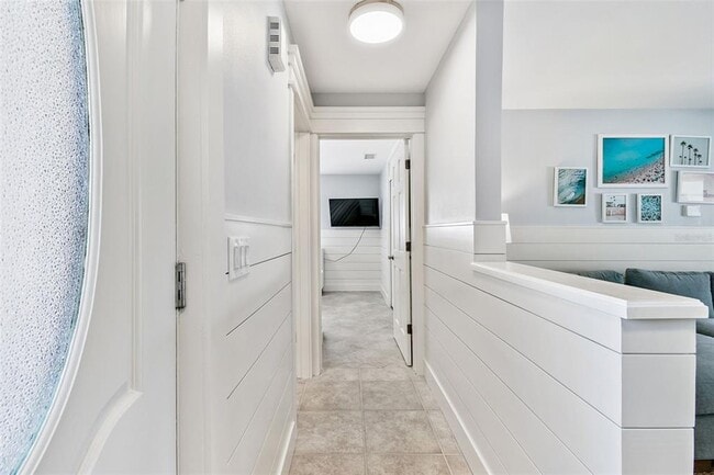 Building Photo - 2822 W Vina Del Mar Blvd