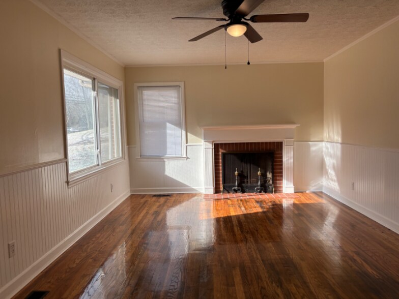 Building Photo - 1485 Milligan Hwy