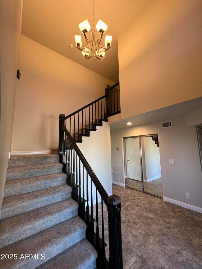 Building Photo - 15230 N Blackbird Dr