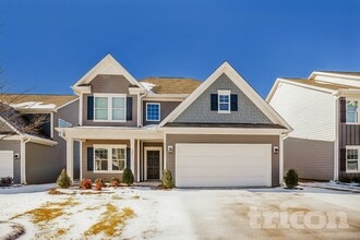 Building Photo - 126 Queenshall Rd