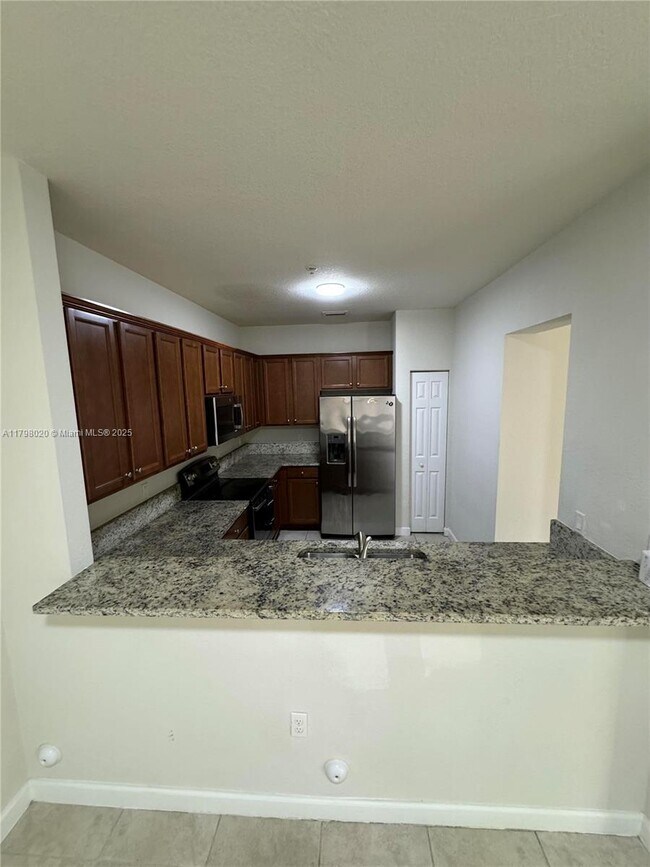 Building Photo - 10620 NW 88th St