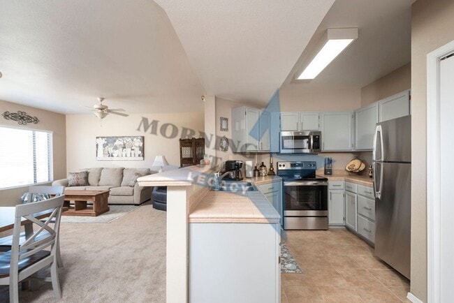 Building Photo - Executive Rental with VIEWS and Amenities! Min stay 90 days per HOA