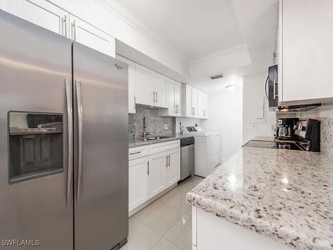 Building Photo - 3635 Boca Ciega Dr