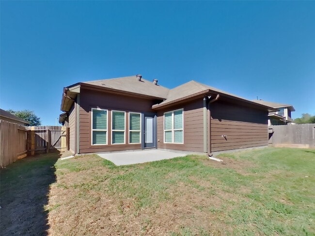 Building Photo - 1937 Briar Grove Dr