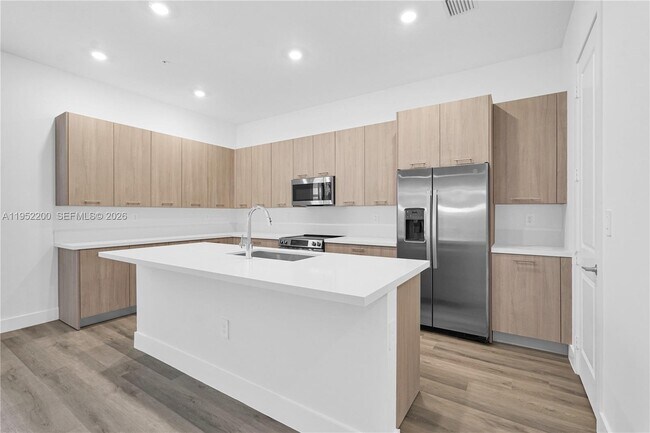 Building Photo - 4422 SW 122nd Ter