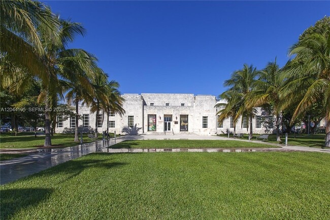 Building Photo - 4141 Nautilus Dr