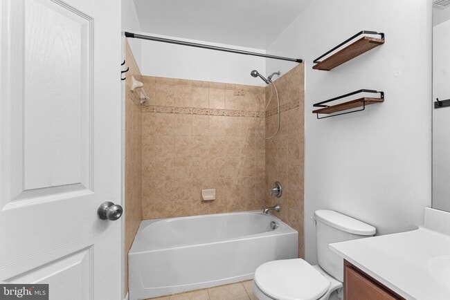 Building Photo - 7258 Mockingbird Cir