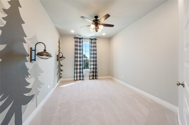 Building Photo - 28618 Casen Ranch Ln