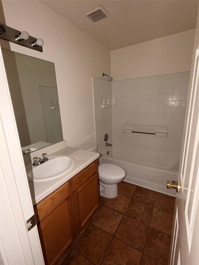 Building Photo - 931 Brandi Cir