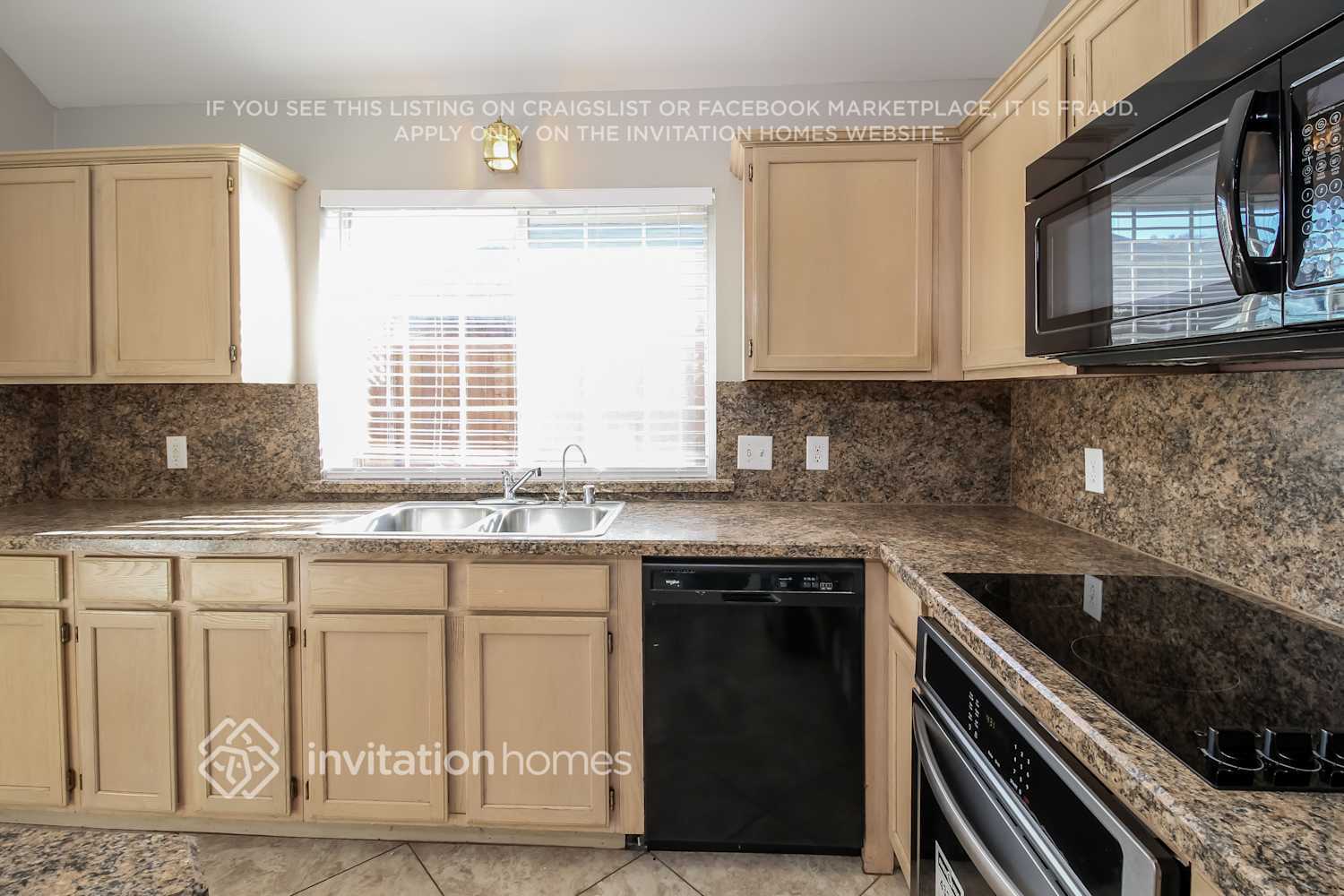 Building Photo - 7878 Squire Ln