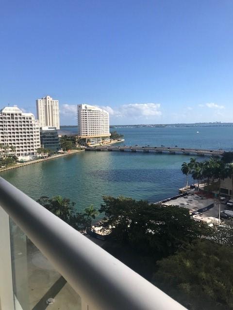 Building Photo - 495 Brickell Ave