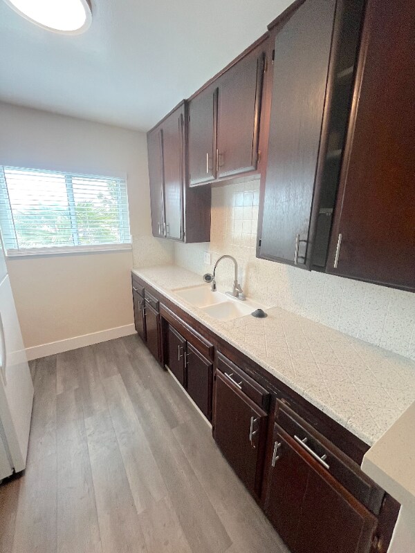 Building Photo - 2115 Placentia Ave