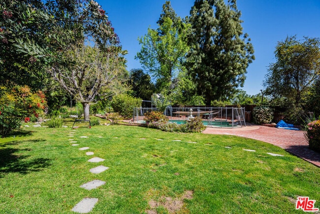 Building Photo - 4415 Conchita Way