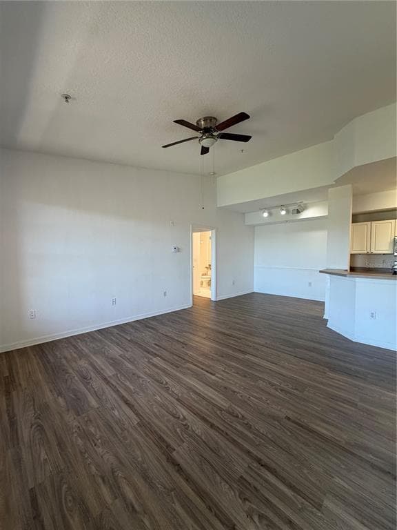 Building Photo - 5542 Metrowest Blvd