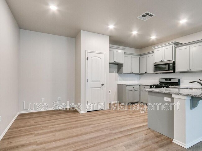 Building Photo - 10541 Lawson Pl Rd