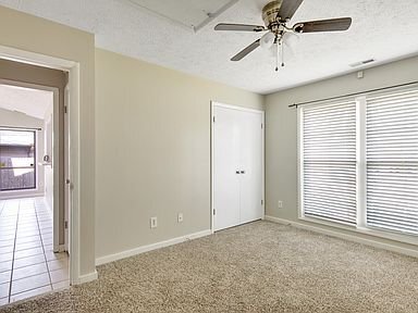 Building Photo - 6954 Candlewood Dr
