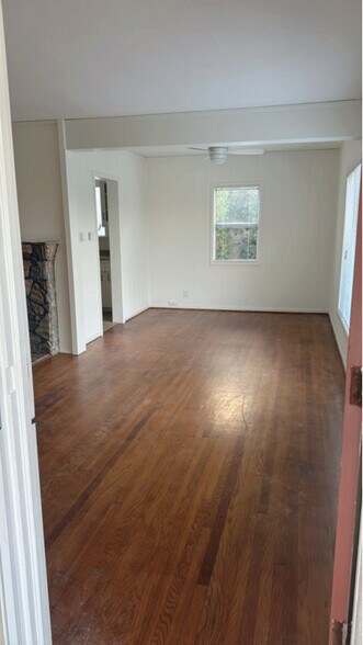 Building Photo - 4920 W 123rd Pl