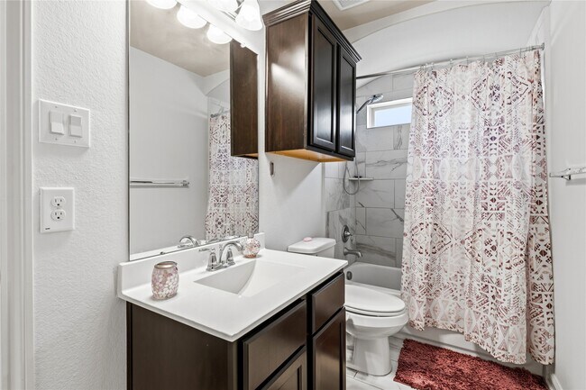 Building Photo - 10126 N Whimbrel Cir