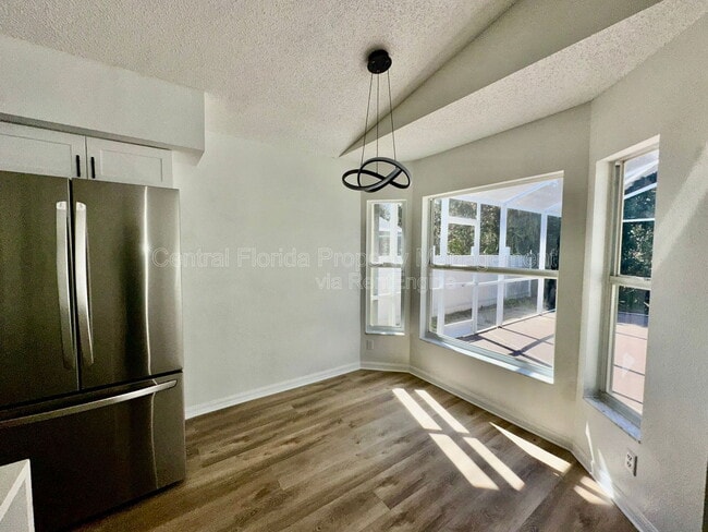 Building Photo - 3032 Bloomsbury Dr