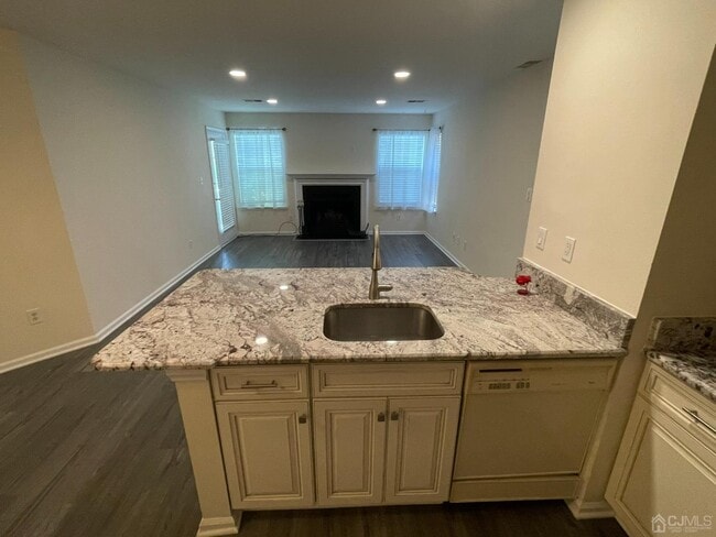 Building Photo - 181 Blew Ct