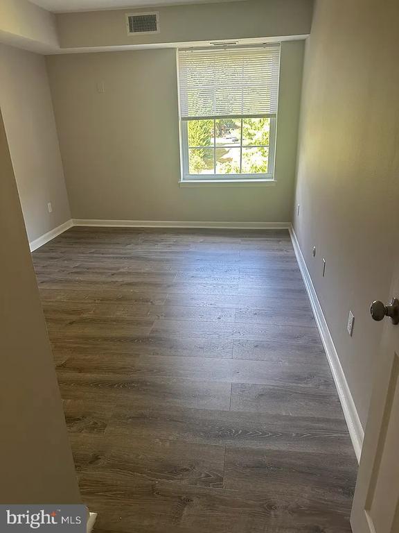 Building Photo - 172 Drummers Ln