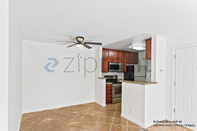 Building Photo - 866 Catkin Ct