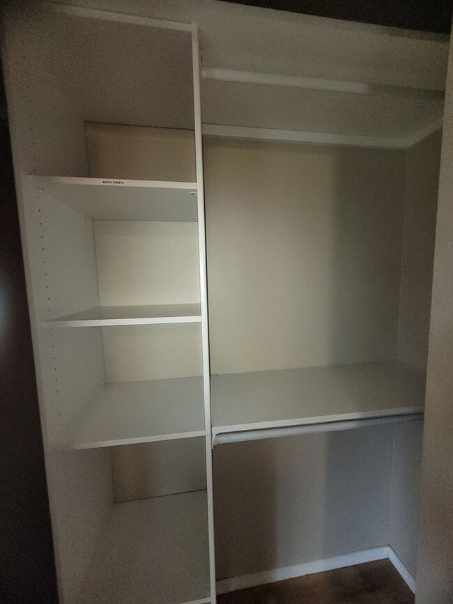 Building Photo - 1218 W Spruce St