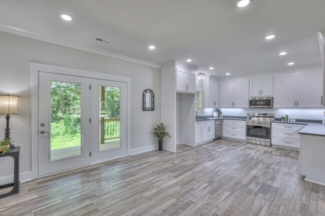 Building Photo - 3931 Taylors Store Rd