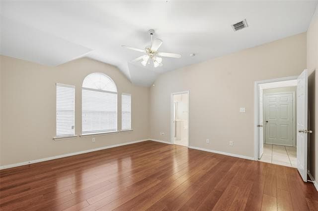 Building Photo - 1202 Brook Dr