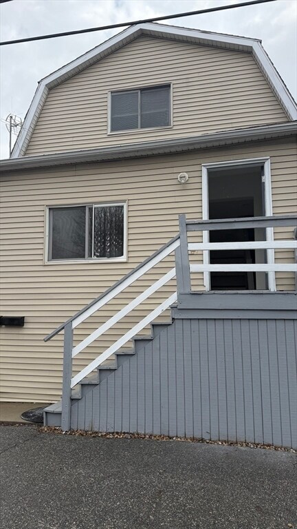 Building Photo - 14 Arcadia St