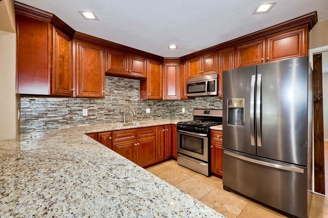 Building Photo - Spacious Rolando Home with Entertainer’s Backyard & Tons of Space!